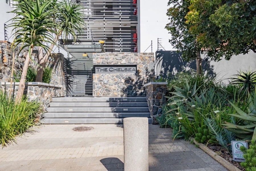 To Let 1 Bedroom Property for Rent in Green Point Western Cape